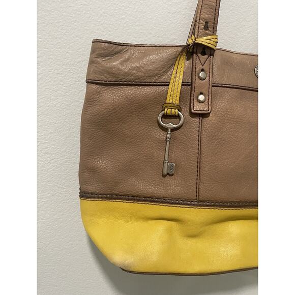 Fossil Women’s Mustard Yellow Brown Leather Tote Key Hole Zip Tote Bag - Picture 7 of 16